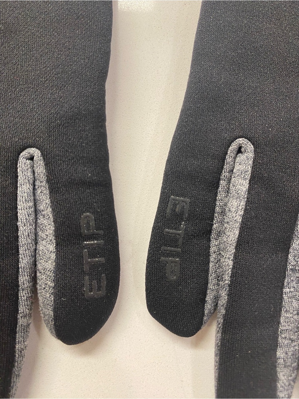 THE NORTH FACE ETIP RECYCLED GLOVE TNF MEDIUM GREY HEATHER UNISEX SIZE S - EUC ✨ - Picture 6 of 7